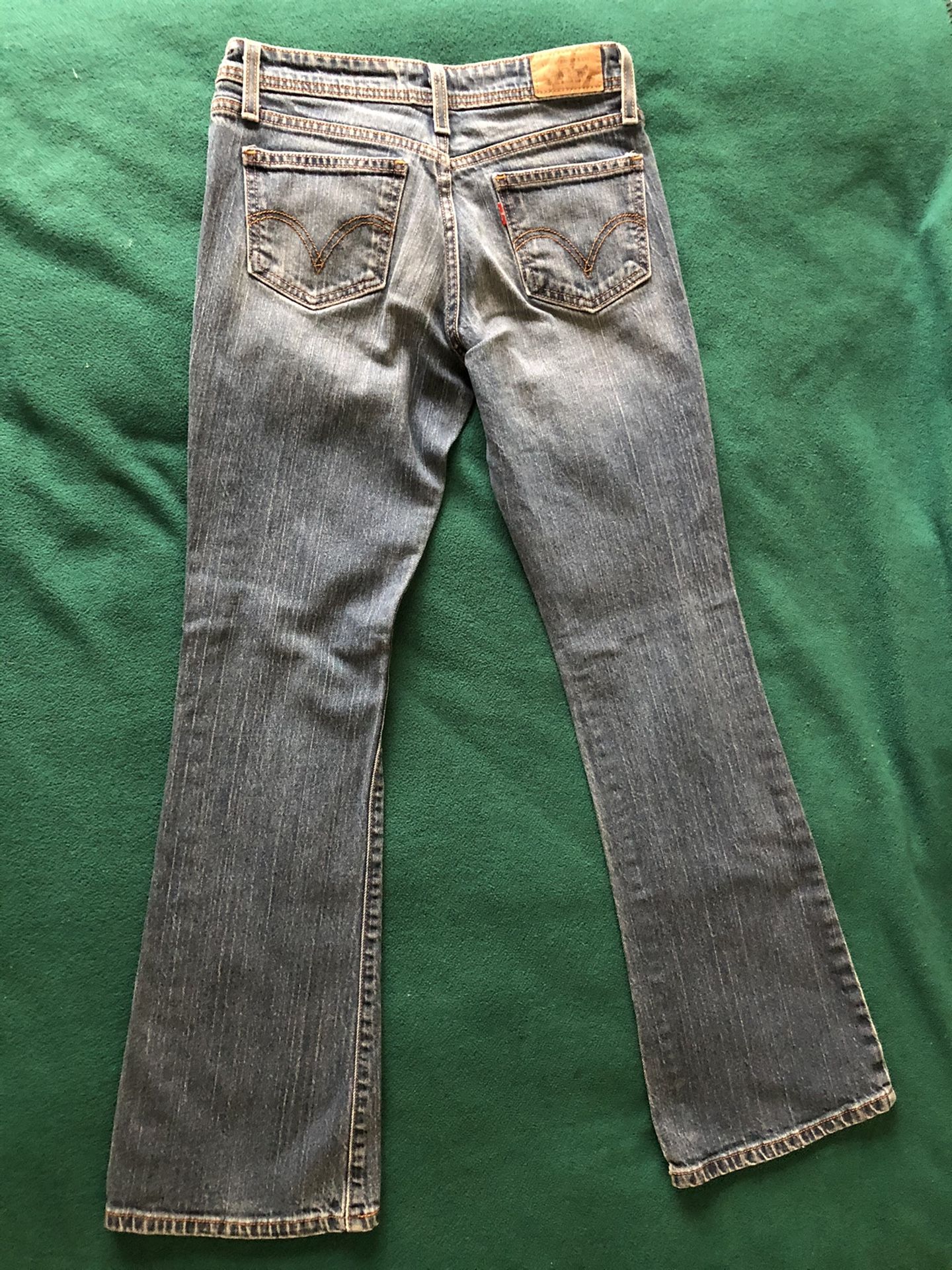 Women Levi’s 518 Bootcut Jeans