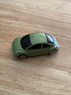 VW Beetle Die-Cast Toy Car Green