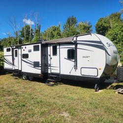 2015 RV Camper 