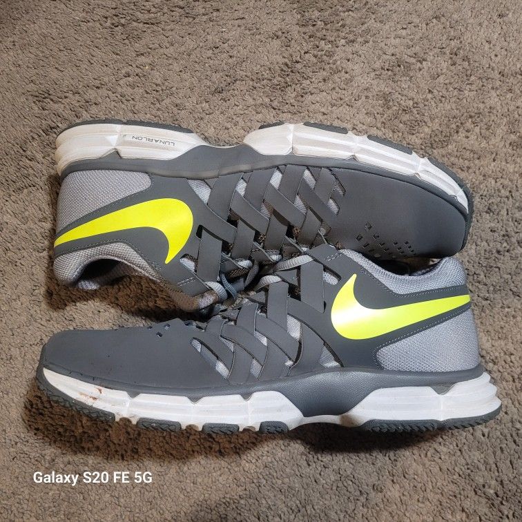 Nike Men's Lunar Fingertrap Shoes Size 10.5W