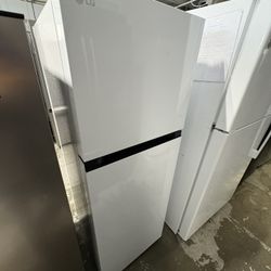 LG 22-In Wide Top Freezer Refrigerator