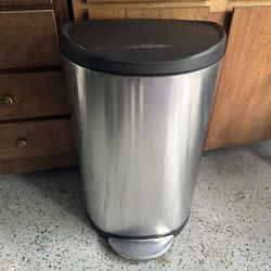simplehuman 40-Liter Brushed Stainless Steel Indoor Kitchen Trash Can with Lid