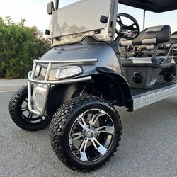 E-Z-GO RXV Golf Cart 6 Seater 