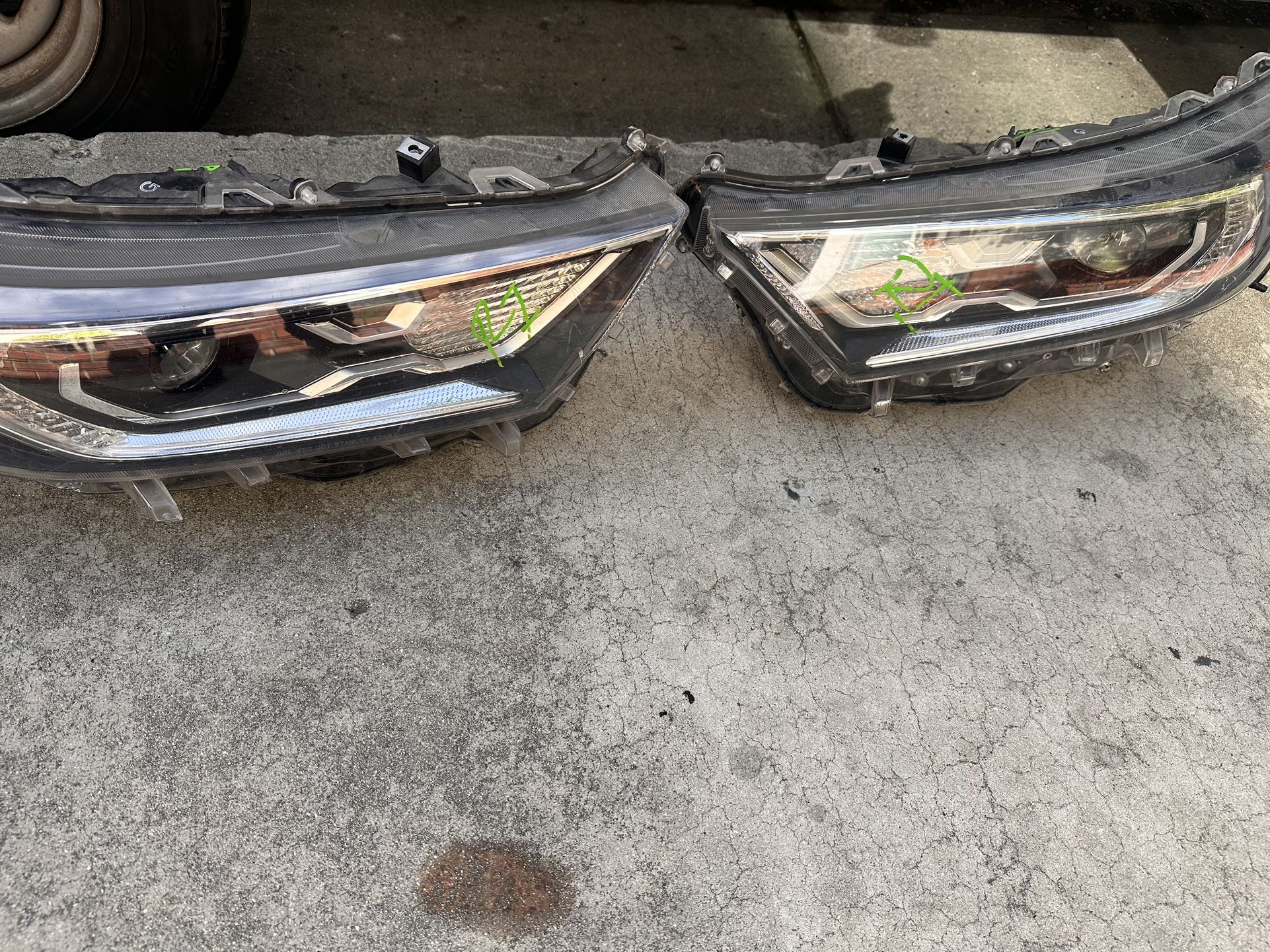 2019/2020/2021 Toyota Rav4 Headlights