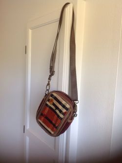 Shoulder/waist bag - camera, passport , phone