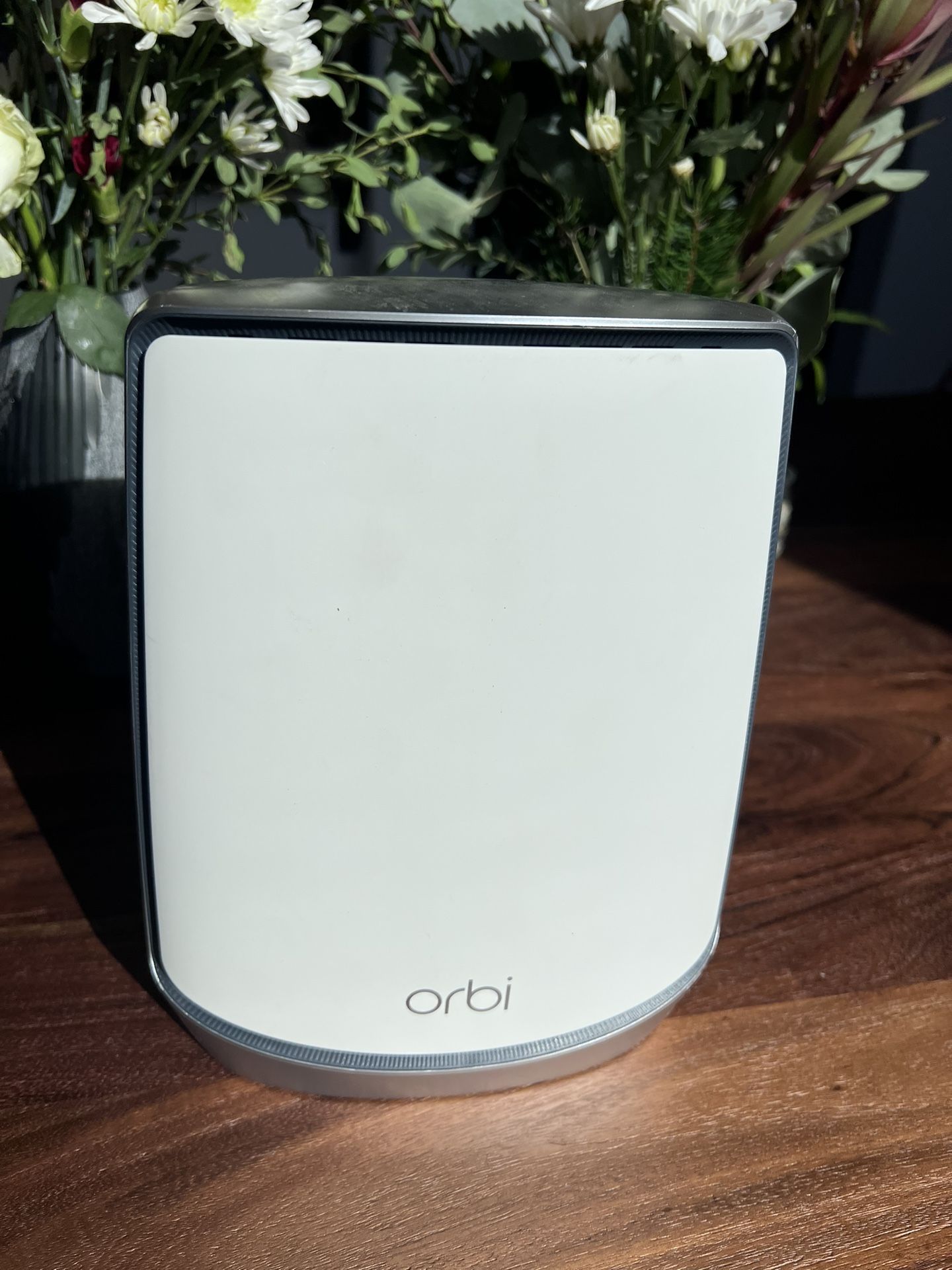 Netgear Orbi RBR850 Whole Home AX6000 Tri-Band Mesh WiFi 6 System (Router Only)