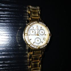 Mother Of Pearl Bulova Watch / Missing Back Part