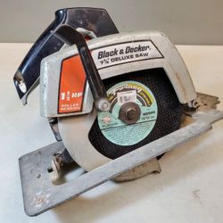 Black & Decker 7-1/4" Deluxe Saw. 