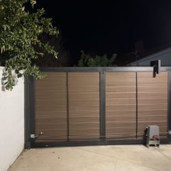 Custom Gates With Motor