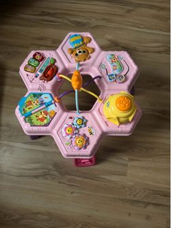 Kids’s play table