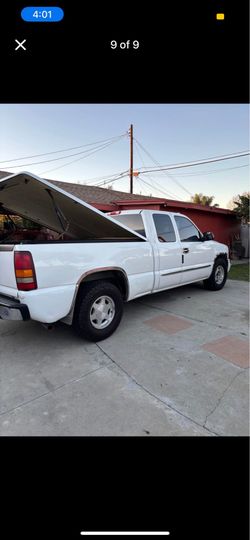 Truck bed cover