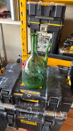 White wine decanter