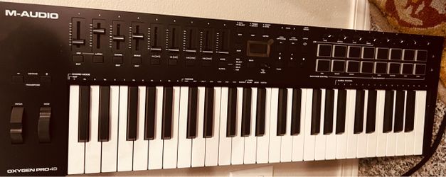 M AUDIO KEYBOARD