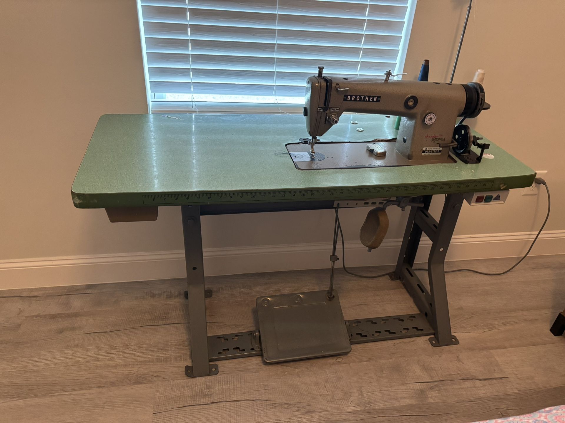 Industrial Sewing Machines 