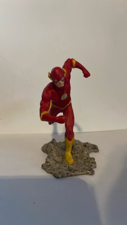 JUSTICE LEAGUE SCHLEICH FLASH DC UNIVERSE 4 INCH