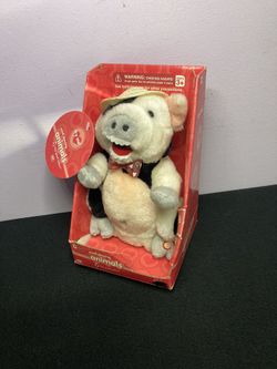 Percival Dancing & Singing Pig 2004