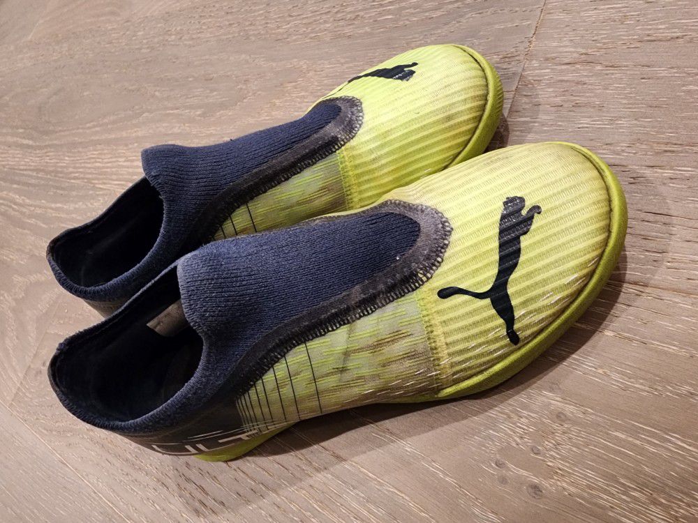 Puma Soccer ⚽️ Shoes 3.3 