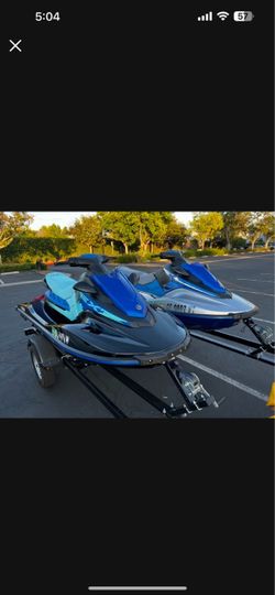 Jet skis