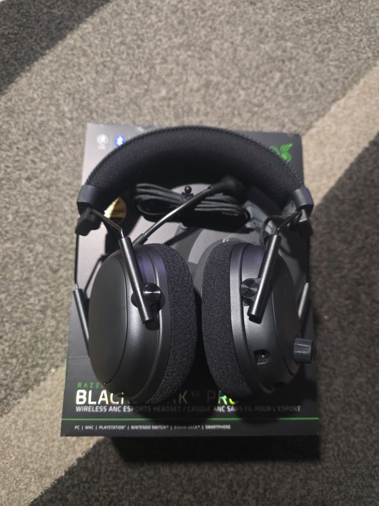 Razer Wolverine V3 Pro Headset