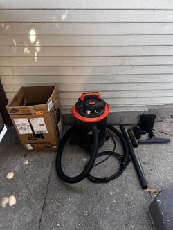 Armor All 4 Gallon Shop Vac