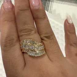 18k gold 2 carats diamond ring