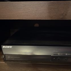Sony Receiver And Speakers