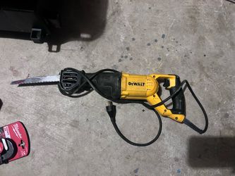 Reciprocating saw dewalt corded