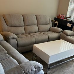 3pcs reclining couch set, will include center table for an extra 25 dollars 