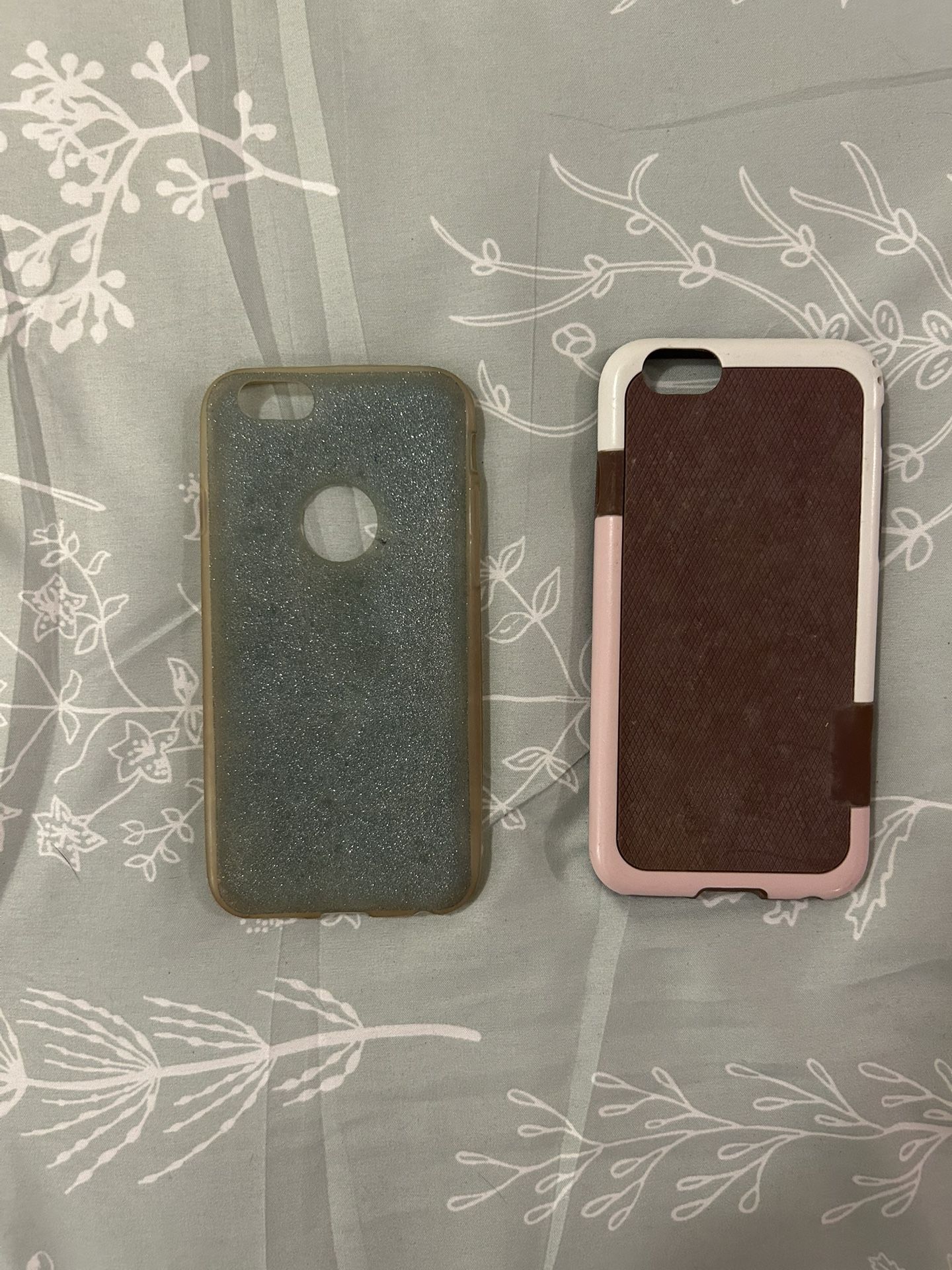 2 iPhone 6 Cases