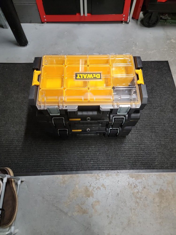 Dewalt Pack Out