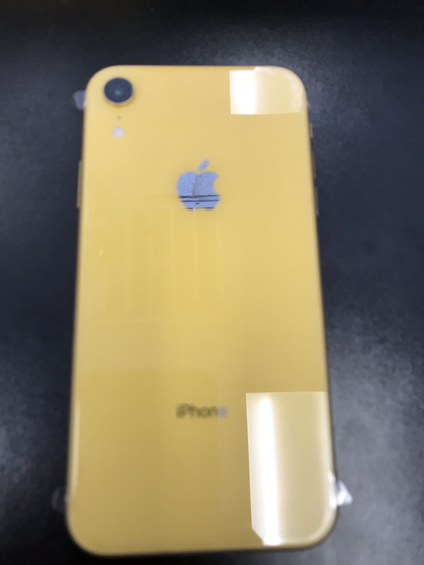 iPhone Xr yellow