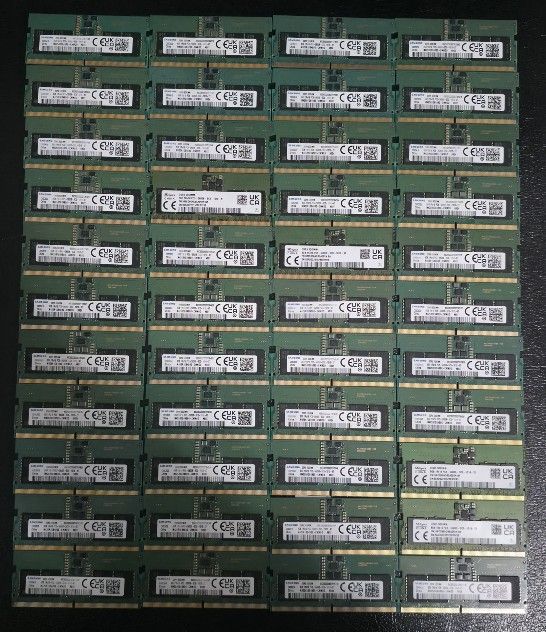 Bulk Lot — 44× 8GB DDR5-5600 SO-DIMM Laptop RAM