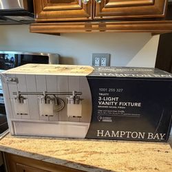 3 Light Vanity Fixture 
