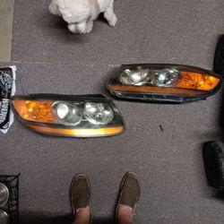 2008 Hyundai Santa Fe headlights with bulbs