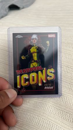 Deadpool icons rogue 8/10 black refractor ￼