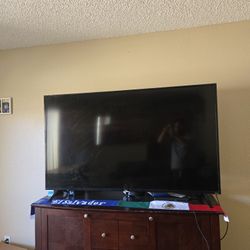Urgently For Sale 600 OBO 