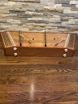 DULCIMER MADE BY WARREN MAY 