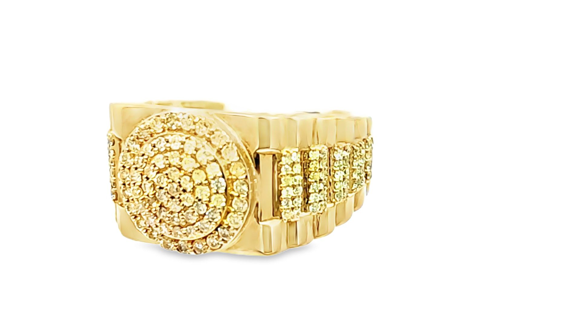 Luxurious Diamond-Encrusted Gold Ring 10K Yellow Gold 1.50 CTW