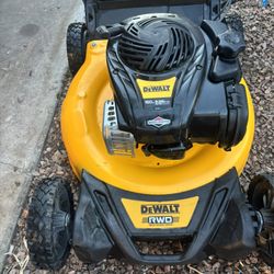DEWALT 21 in. 150cc Briggs and Stratton 625ex Engine Rear Wheel Drive 2-in-1 Gas Self Propelled Walk Behind Lawn Mower (NO BAG)