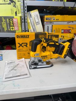 Dewalt 20V MAX XR Cordless Brushless Jigsaw with 2.0Ah Battery