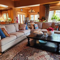 Affordable Comfort: Ashley Home 3-Cushion Sofas - Ready to Relax!