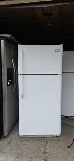 Frigidaire White Refrigerator- Can Deliver 