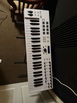 Arturia KeyLab Essential 49 MIDI Keyboard