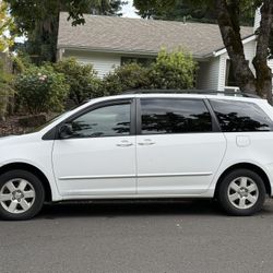 2004 Toyota Sienna