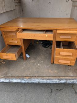 Teacher's Desk also known as   librarian's desk.