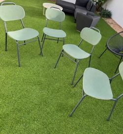 4 Chairs
