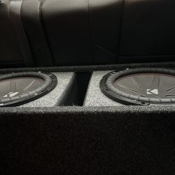 2 12" Kicker Comp R sub woofer and JL 1000w monoblock 