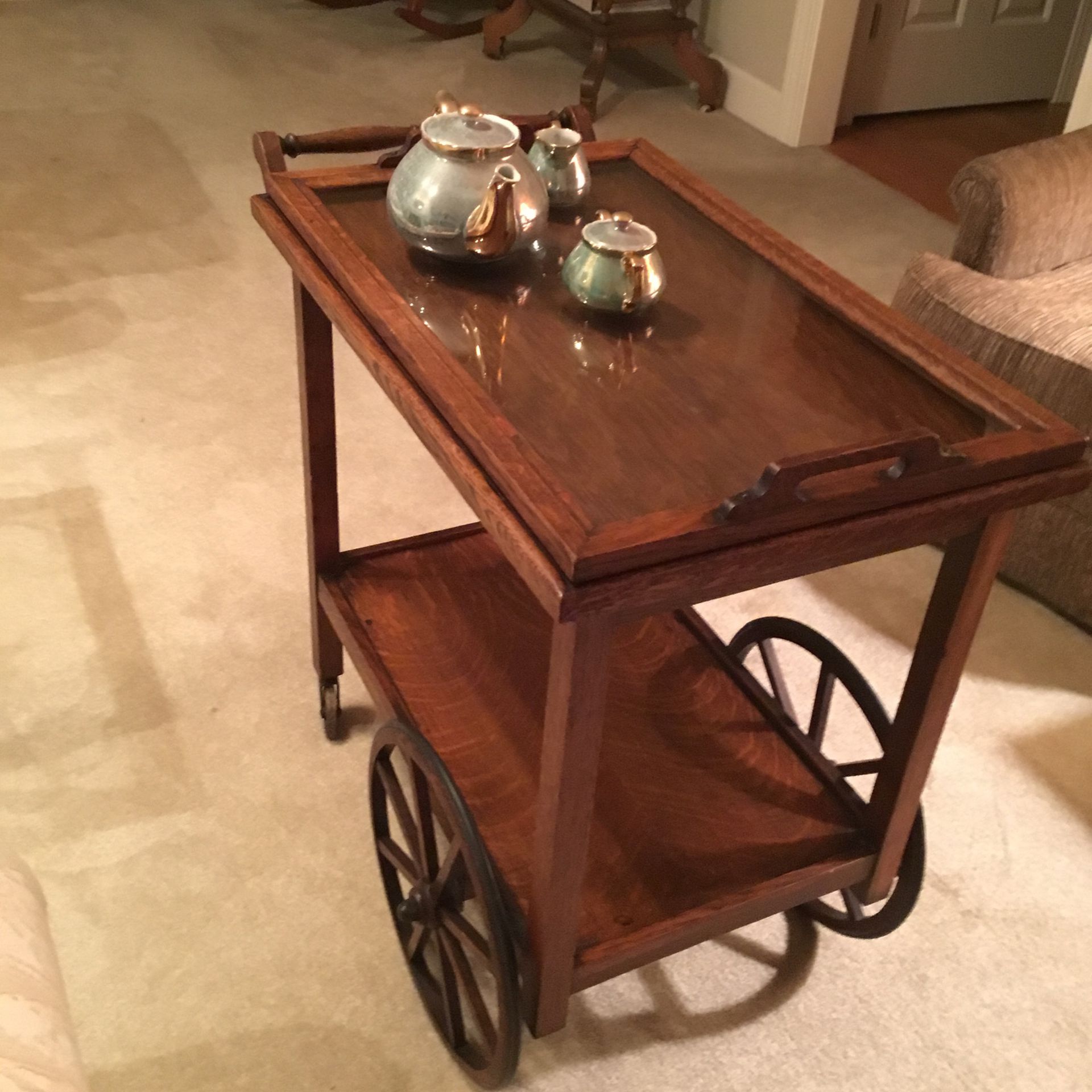 Elegant Highly Collectible Stickley Brothers Craftsman Mission Oak Tea Cart circa 1907