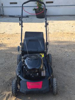 Craftman Push Law Mower In Good Working Condition
