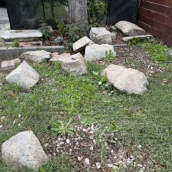 Free Boulder Decoration Rocks